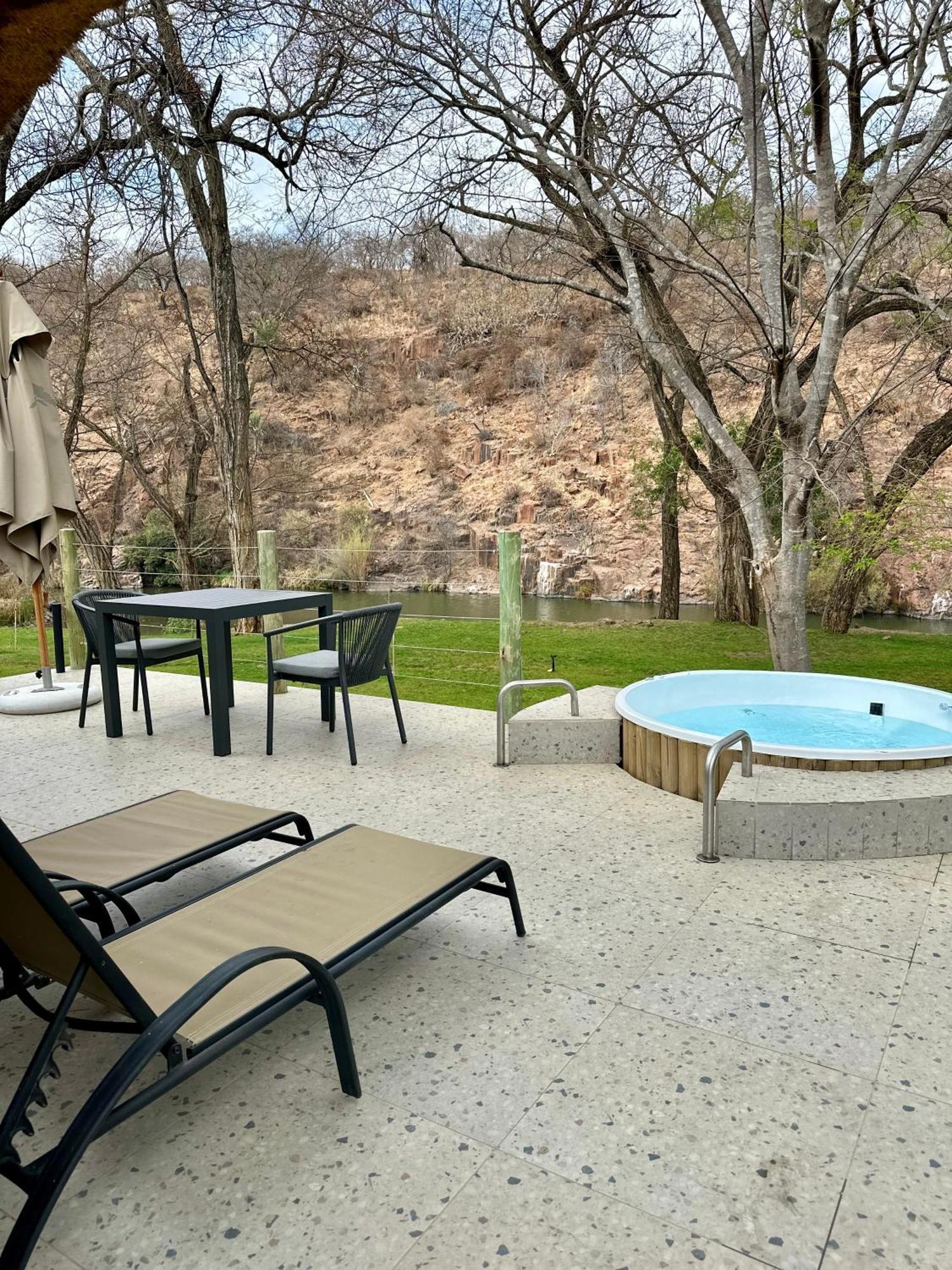 Mologa River Lodge Rust de Winter Εξωτερικό φωτογραφία
